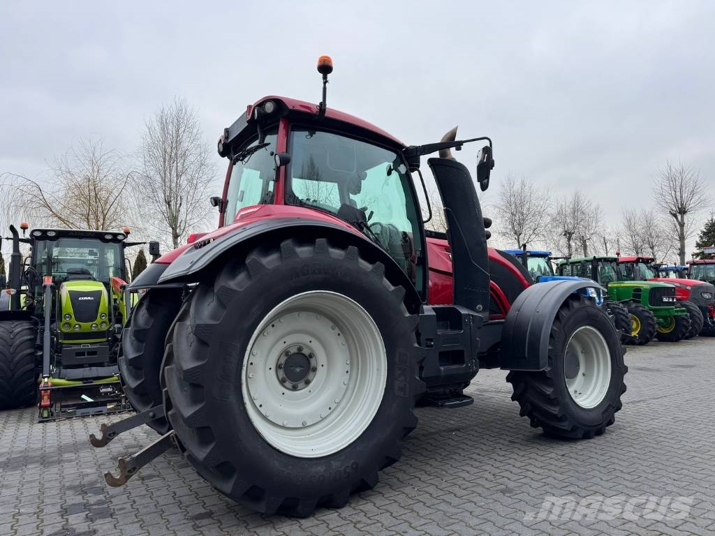 Valtra T234 VERSU Traktory