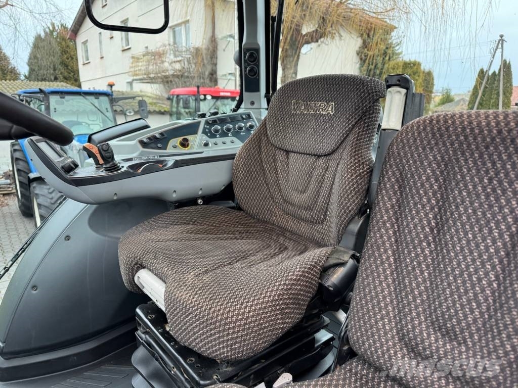 Valtra T234 VERSU Traktory