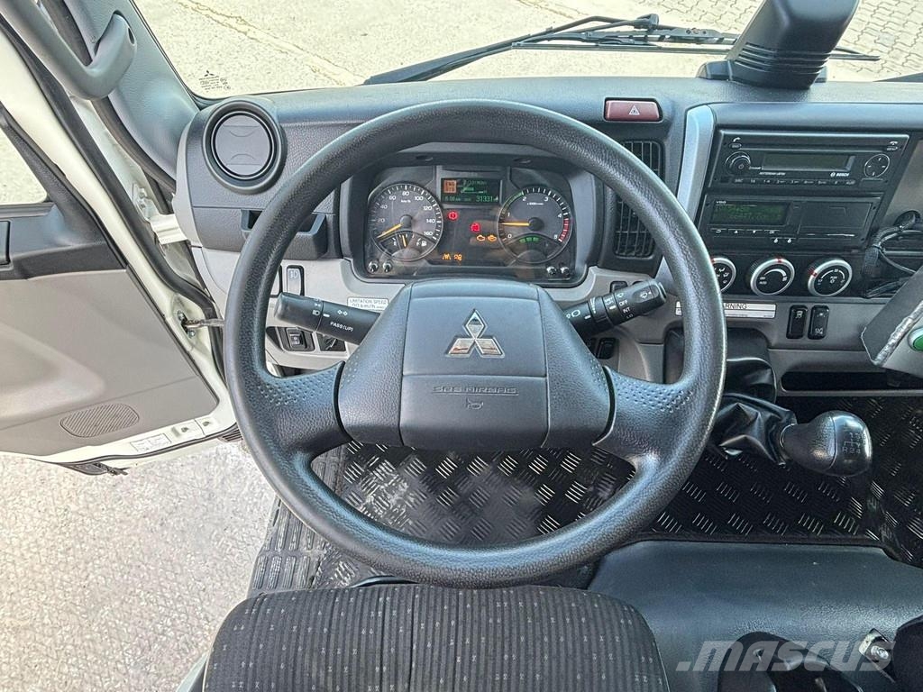 Mitsubishi Fuso Canter 7C18 4x2 FAUN URBANEA Camion dei rifiuti