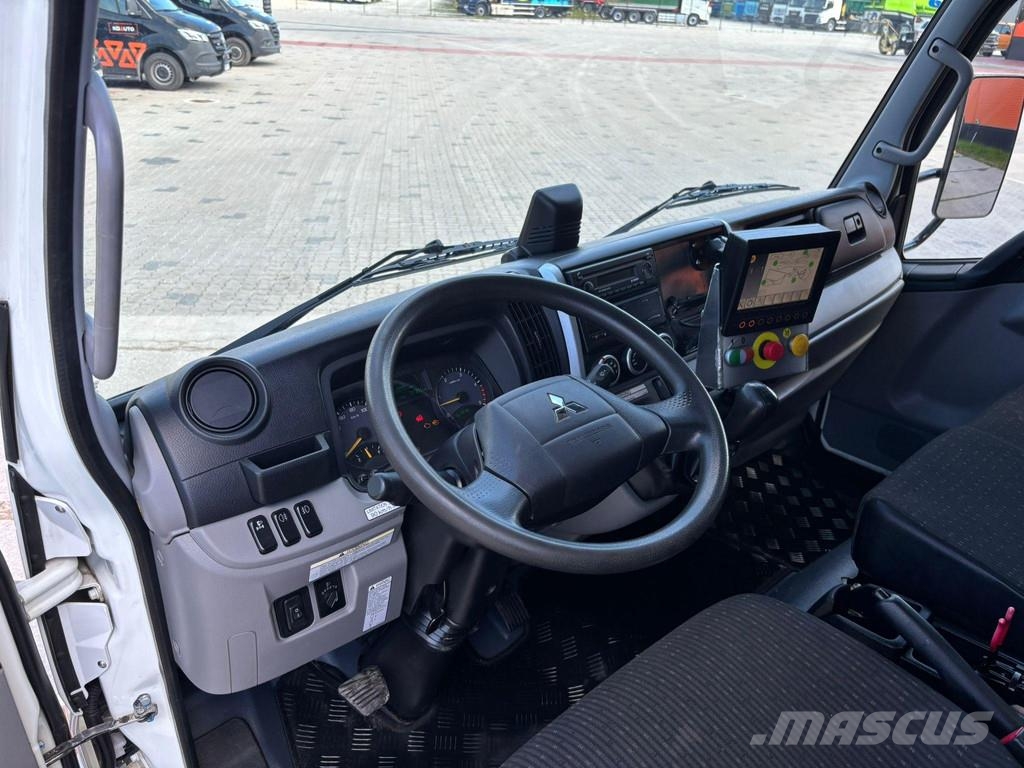 Mitsubishi Fuso Canter 7C18 4x2 FAUN URBANEA Camiones de basura