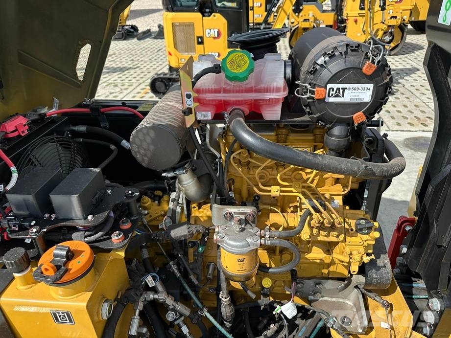 CAT CB 2.5 GC Çift tamburlu silindirler