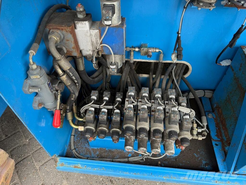 Holland Lift B 195 DL 25 4WD/P/N Käärtõstukid