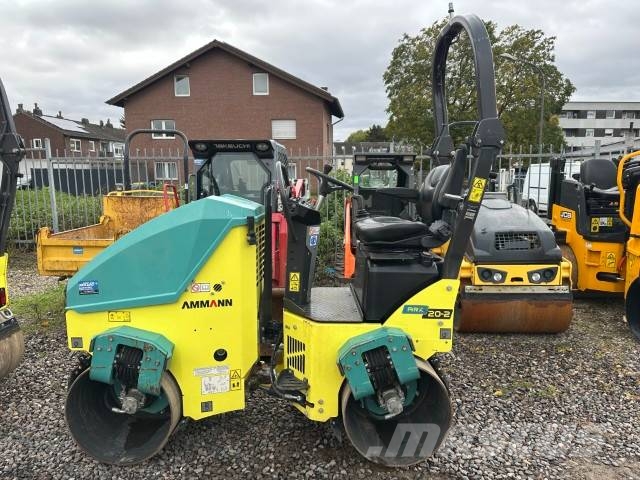 Ammann ARX 20-2 Walze 15.000 EUR Tandemjyrät