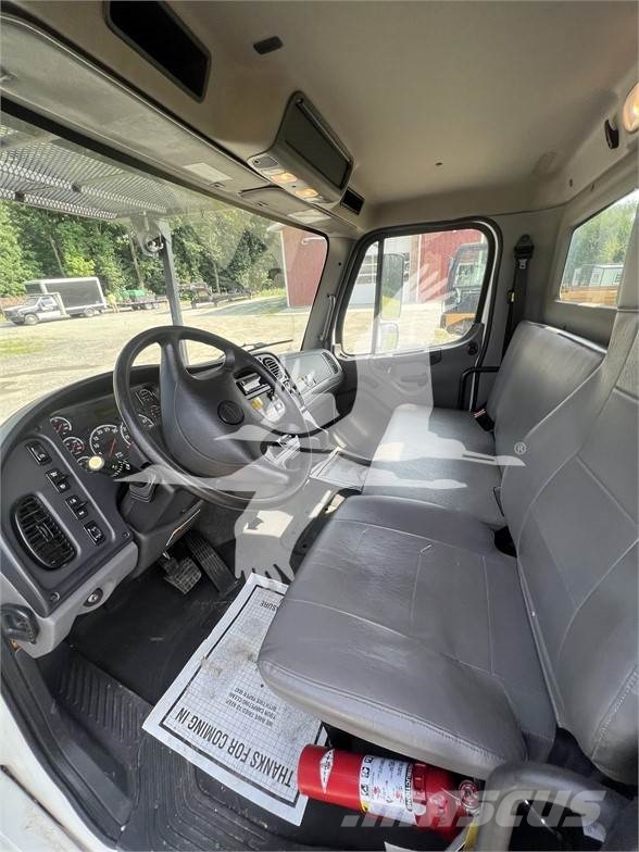 Freightliner BUSINESS CLASS M2 106 건설 장비 - 기타
