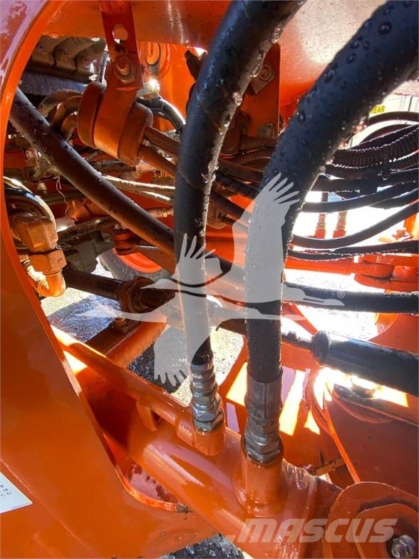 Hitachi ZW100 Wheel loaders