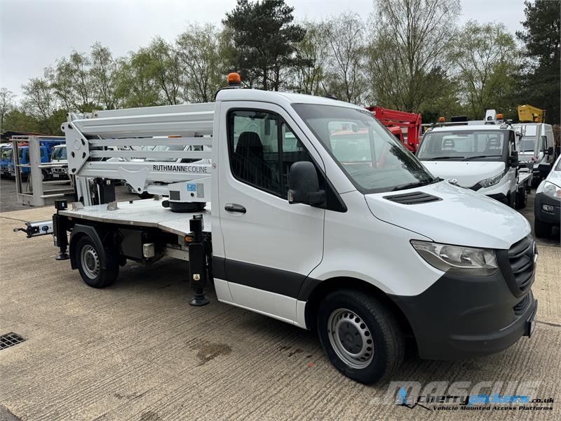 Mercedes-Benz SPRINTER 卡車裝載高空作業車