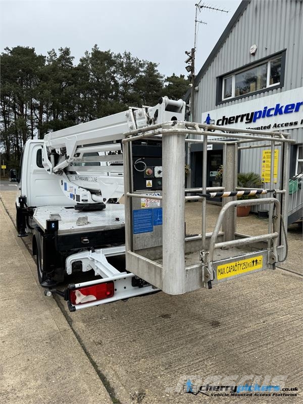 Mercedes-Benz SPRINTER 卡車裝載高空作業車