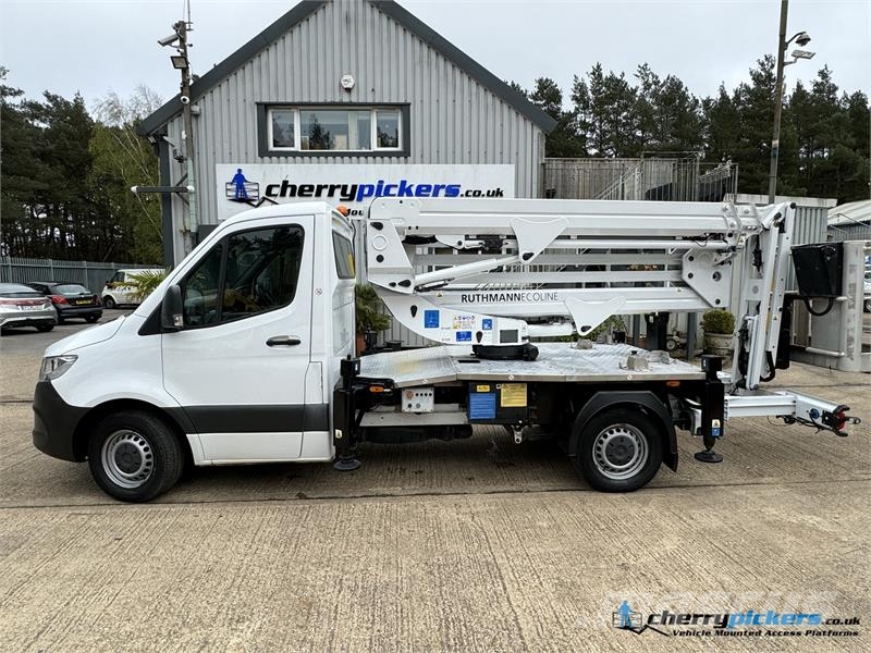 Mercedes-Benz SPRINTER 卡車裝載高空作業車