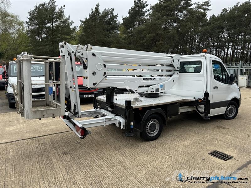 Mercedes-Benz SPRINTER 卡車裝載高空作業車