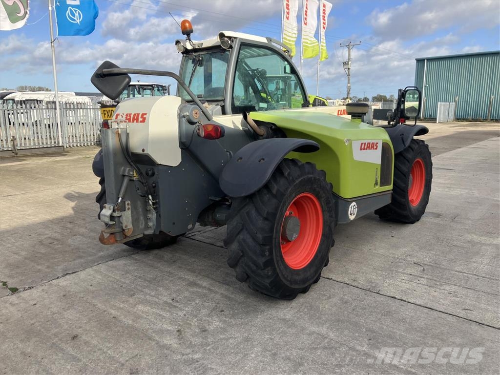 CLAAS 7030 Poljoprivredni teleskopski utovarivači