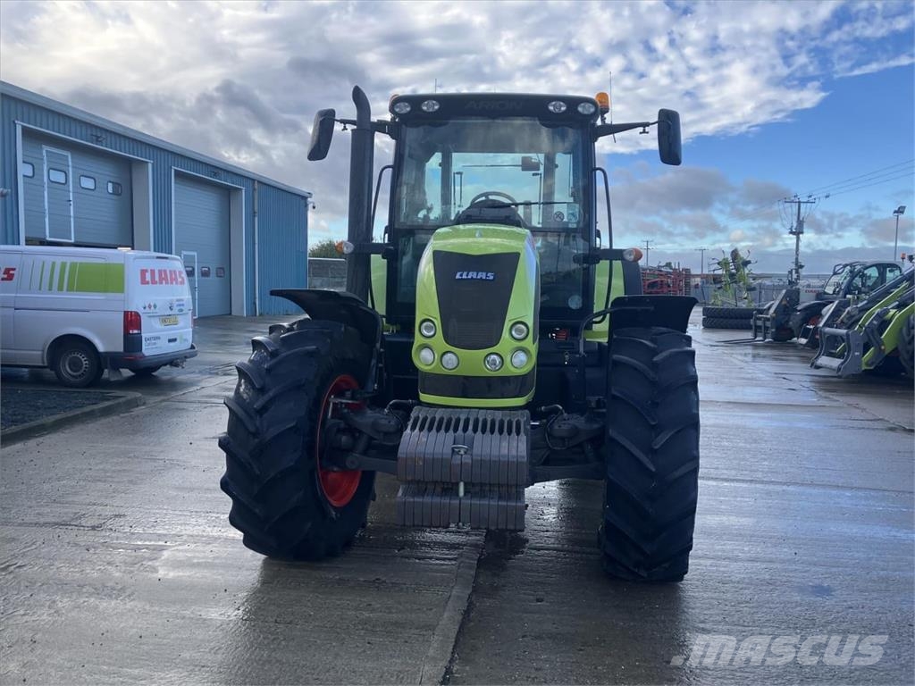 CLAAS ARION 630 Traktoren