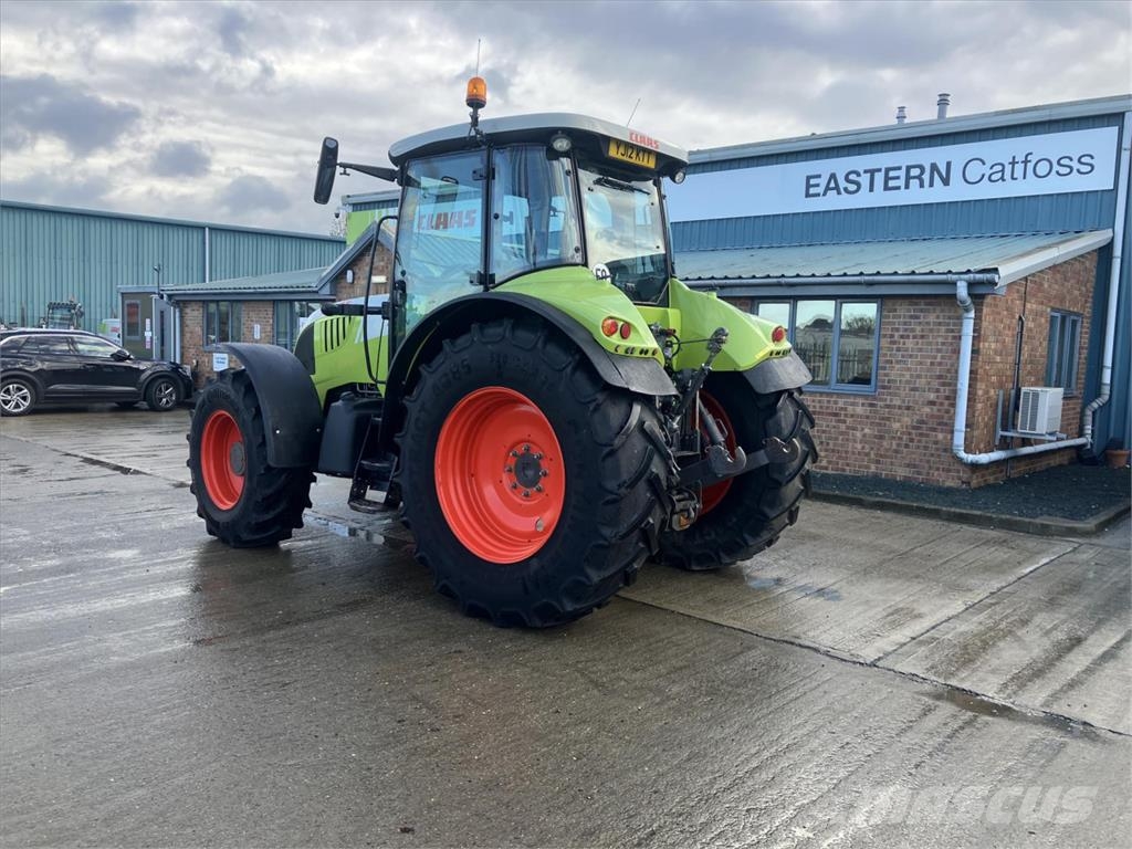 CLAAS ARION 630 Traktoren