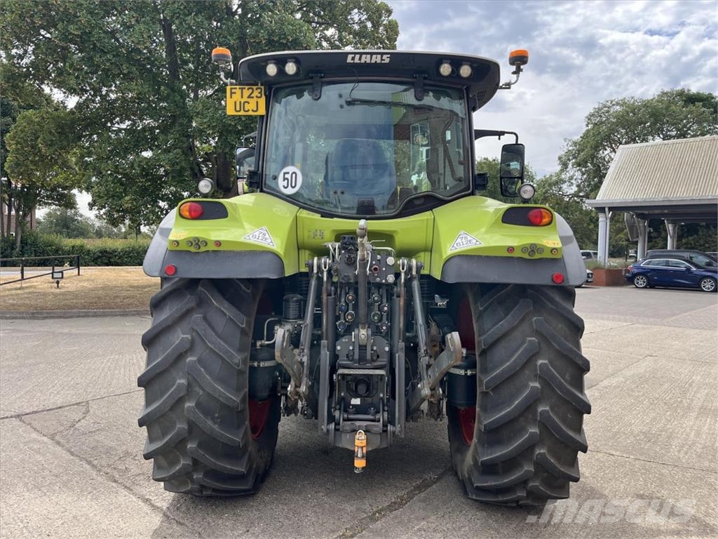 CLAAS ARION 630 HEXASHIFT Tractoren