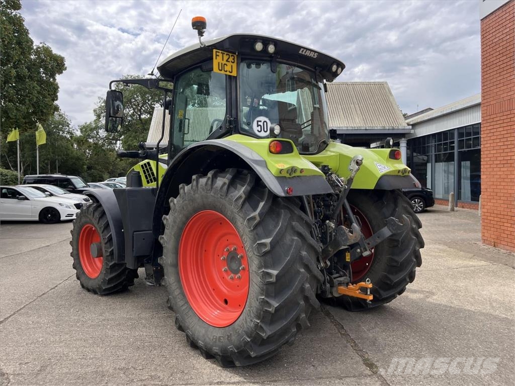 CLAAS ARION 630 HEXASHIFT Tractoren