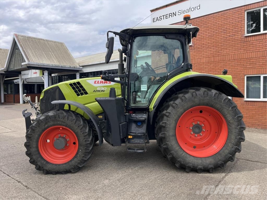 CLAAS ARION 630 HEXASHIFT Tractoren