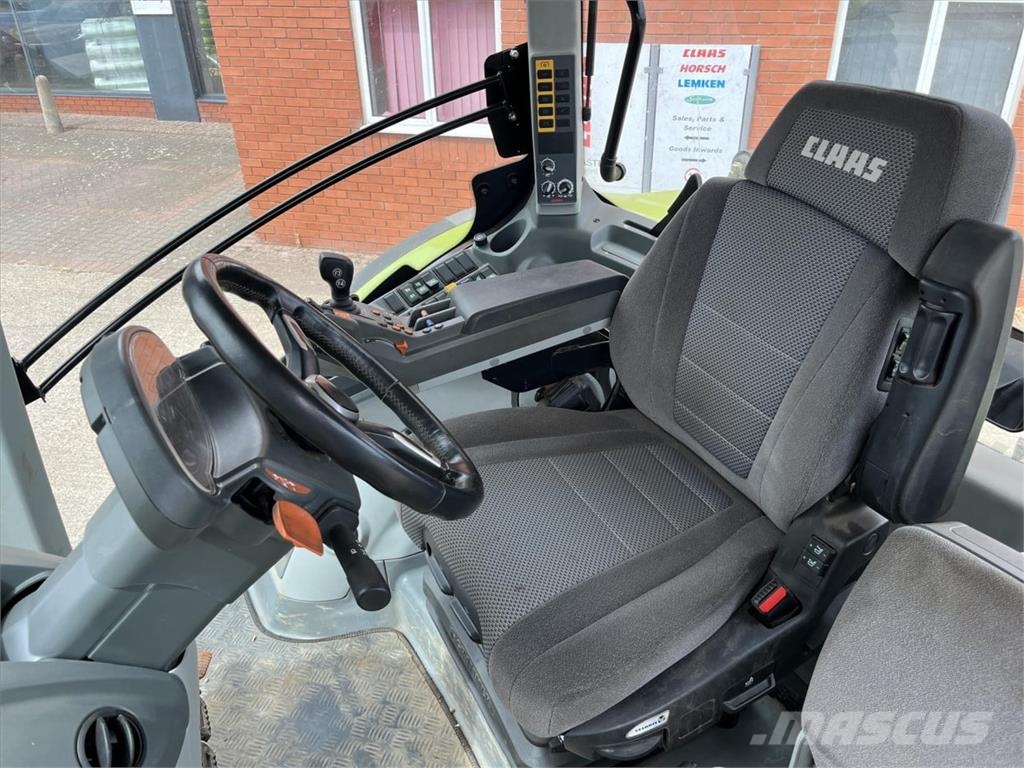 CLAAS ARION 630 HEXASHIFT Tractoren