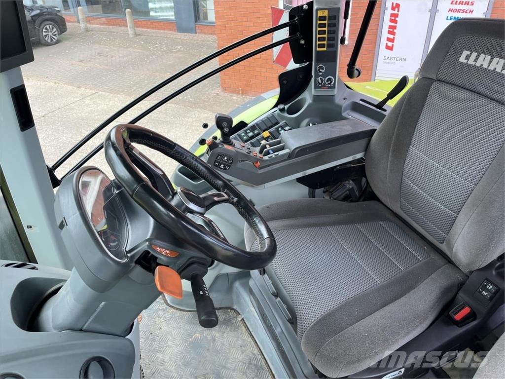 CLAAS ARION 630 HEXASHIFT Tractoren
