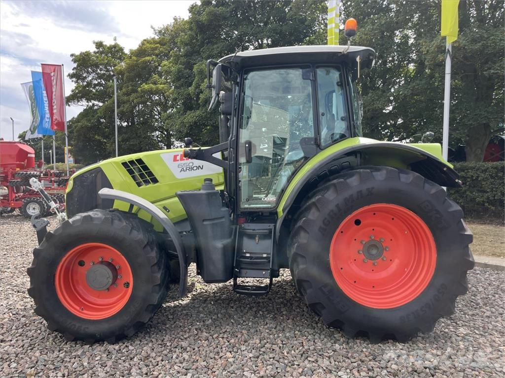 CLAAS ARION 650 Traktorer