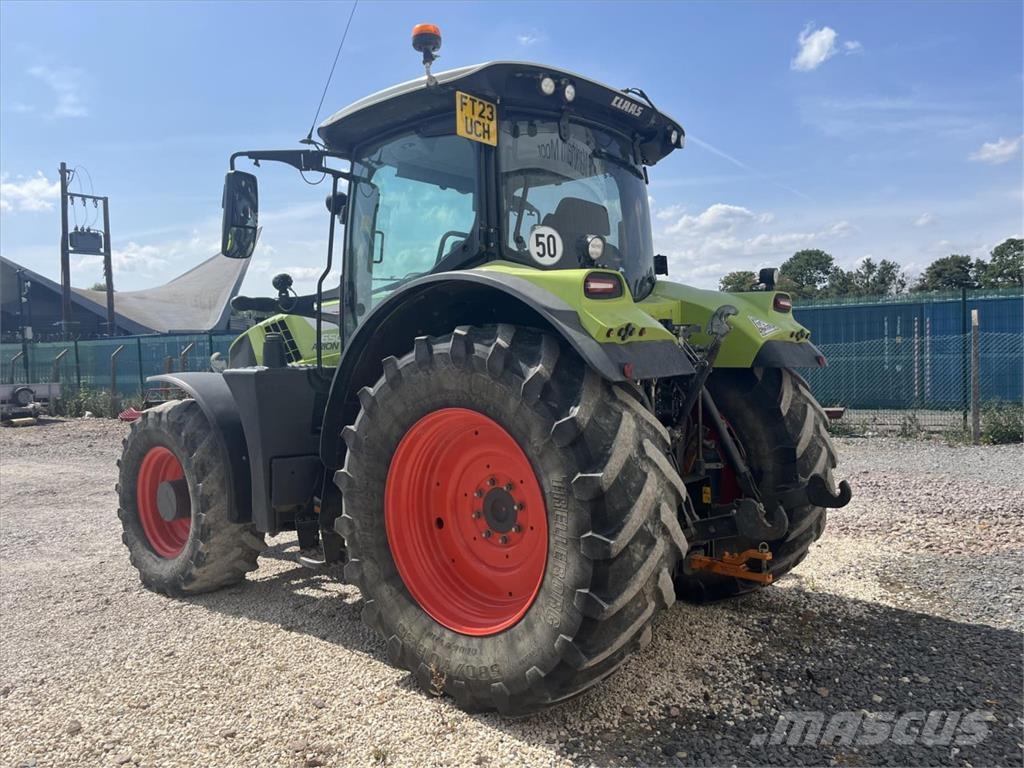 CLAAS ARION 650 HEXASHIFT Tractoren