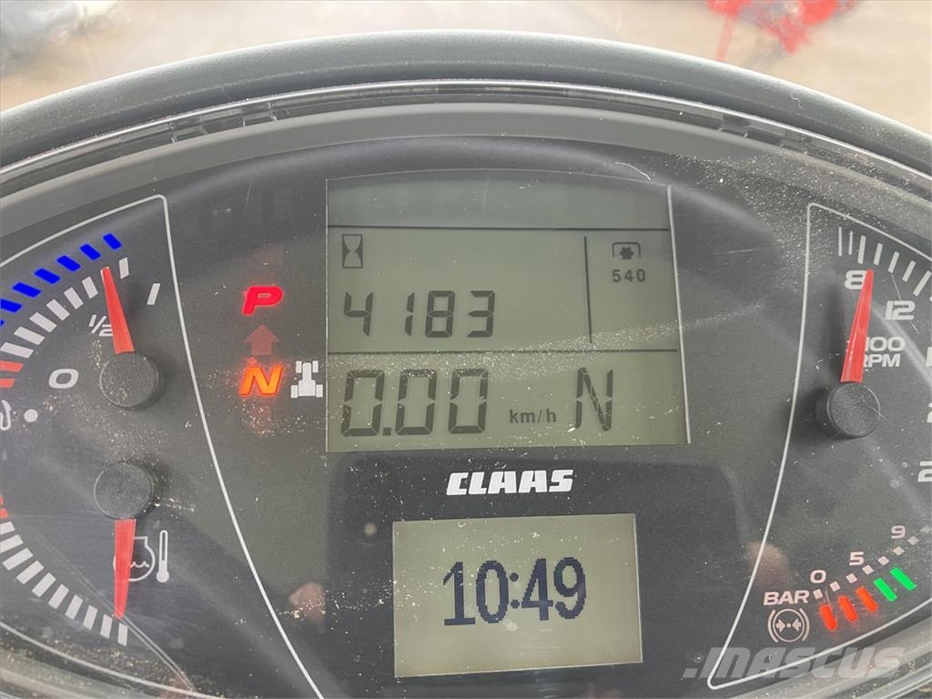 CLAAS AXION 870 Trattori