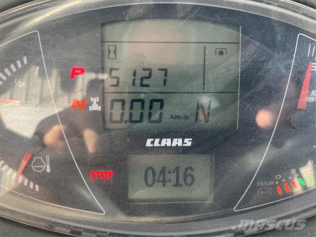 CLAAS AXION 870 Tractoren