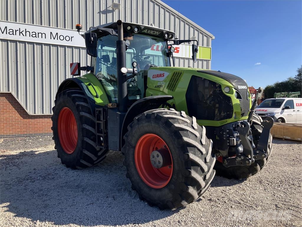 CLAAS AXION 870 Tractors