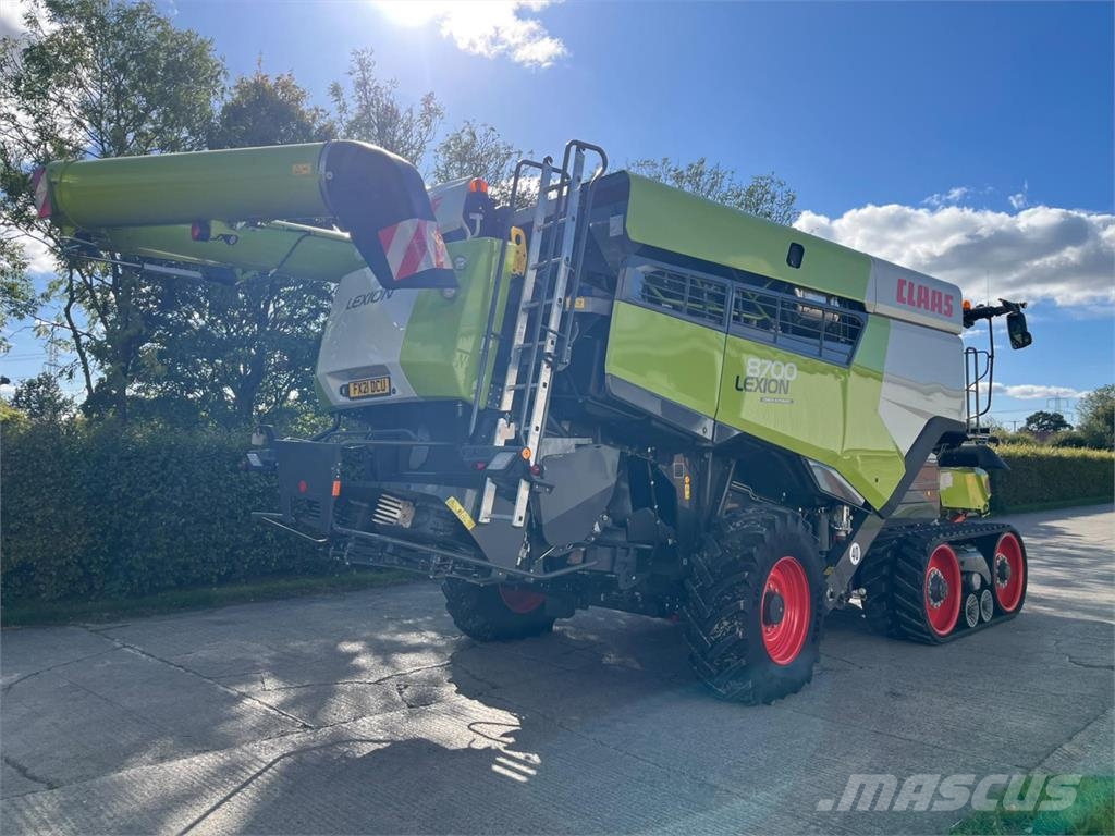 CLAAS LEXION 8700TT C/W CF1230 CONVIO FLEX CUTTERBAR (59 حصادات