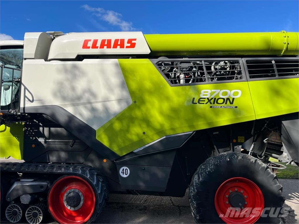 CLAAS LEXION 8700TT C/W CF1230 CONVIO FLEX CUTTERBAR (59 حصادات