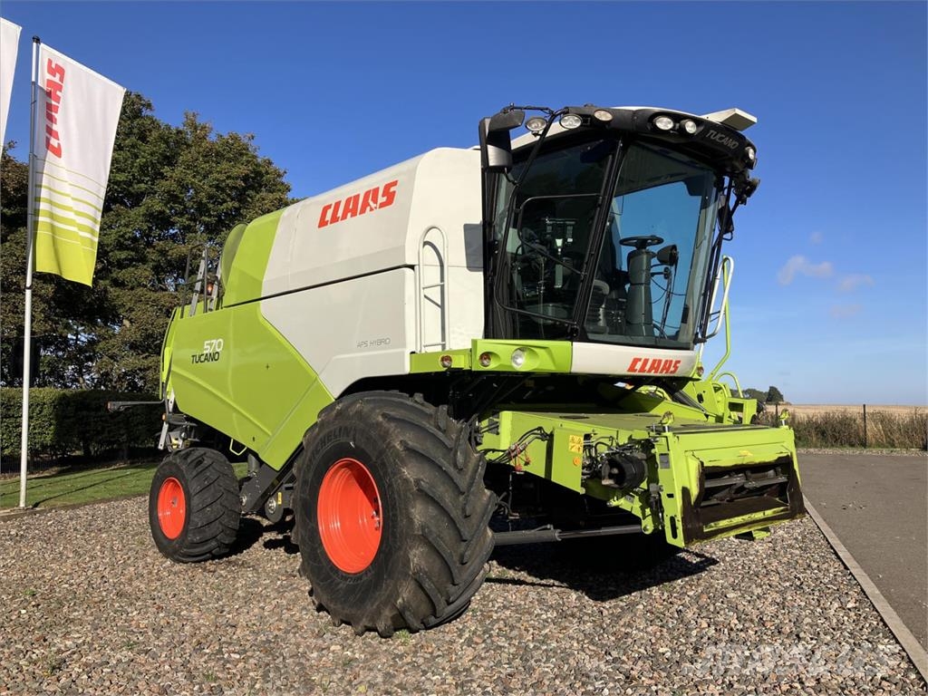 CLAAS TUCANO 570 Maaidorsmachines