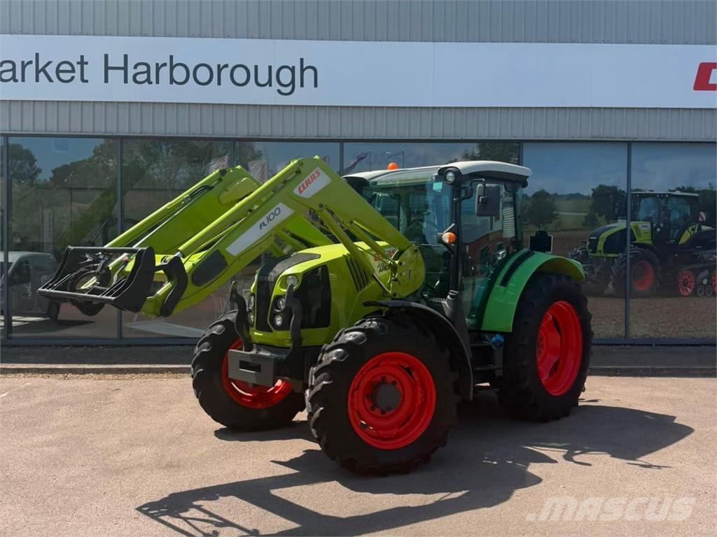CLAAS ARION 440 Tractoren