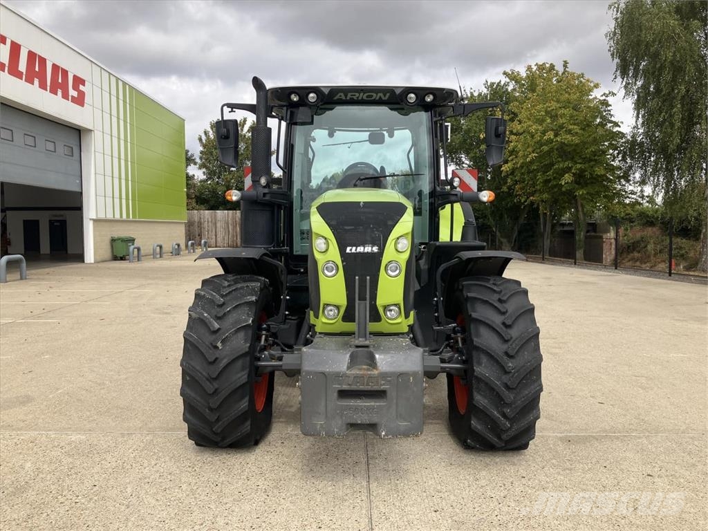 CLAAS ARION 530 Tractoren