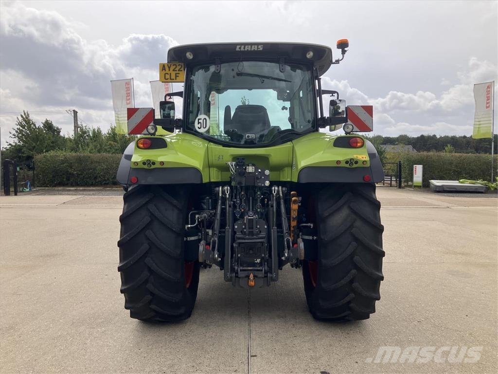CLAAS ARION 530 Tractoren