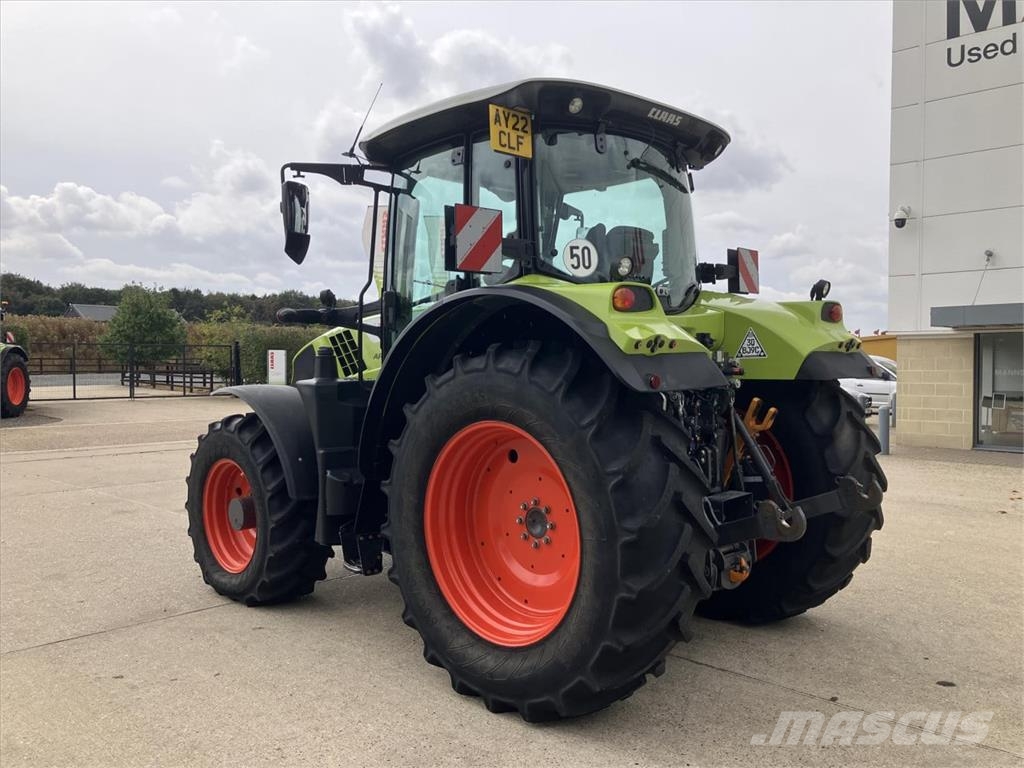 CLAAS ARION 530 Tractoren