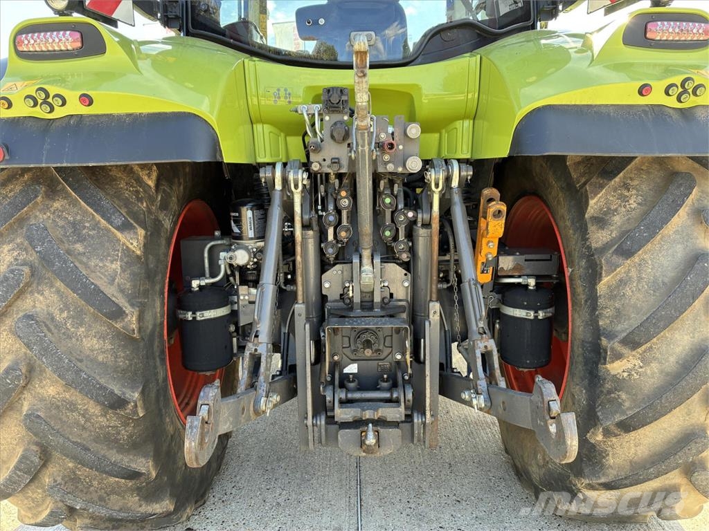 CLAAS ARION 660 CMATIC CEB 트랙터