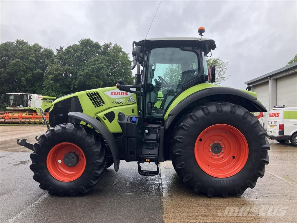 CLAAS AXION 830 Tractors