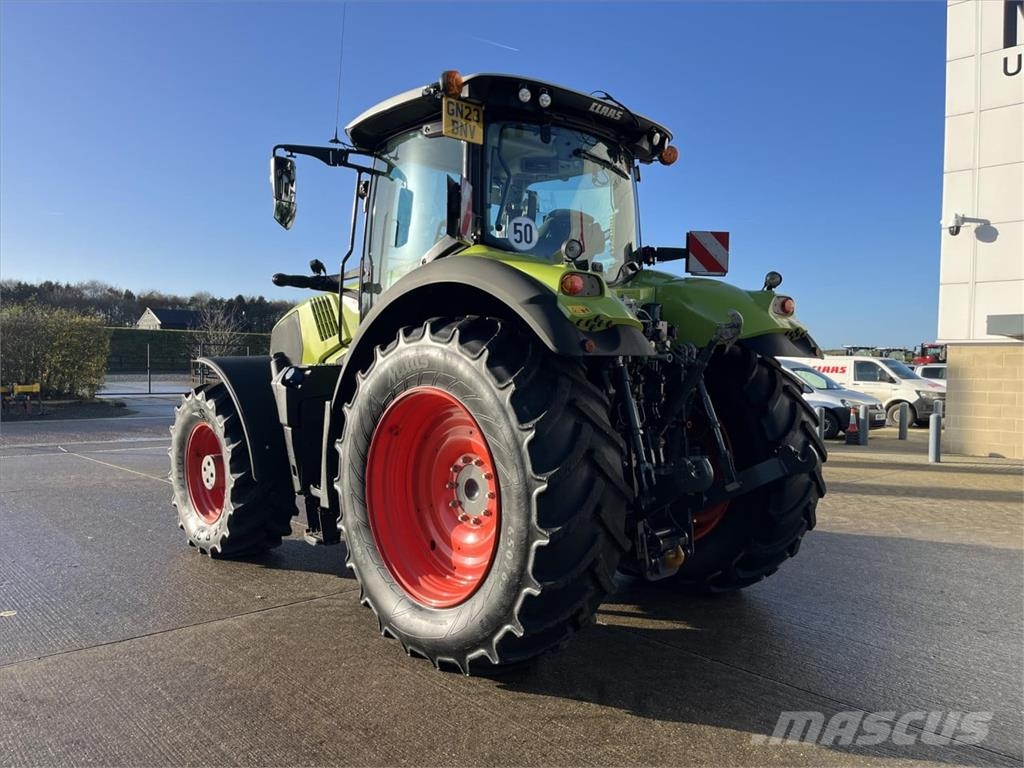 CLAAS AXION 830 CMATIC Traktorit