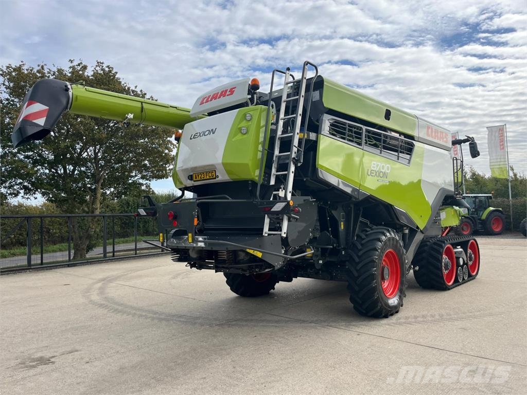 CLAAS LEXION 8700 TERRA TRAC 콤바인 수확기