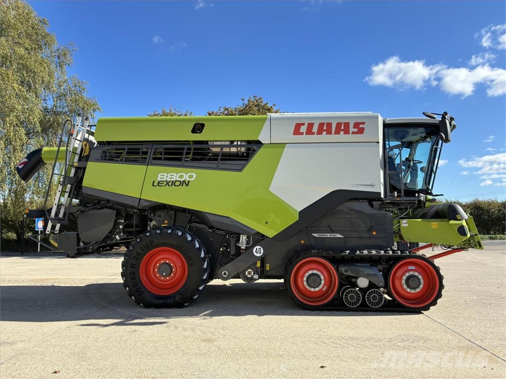 CLAAS LEXION 8800 TT Mähdrescher