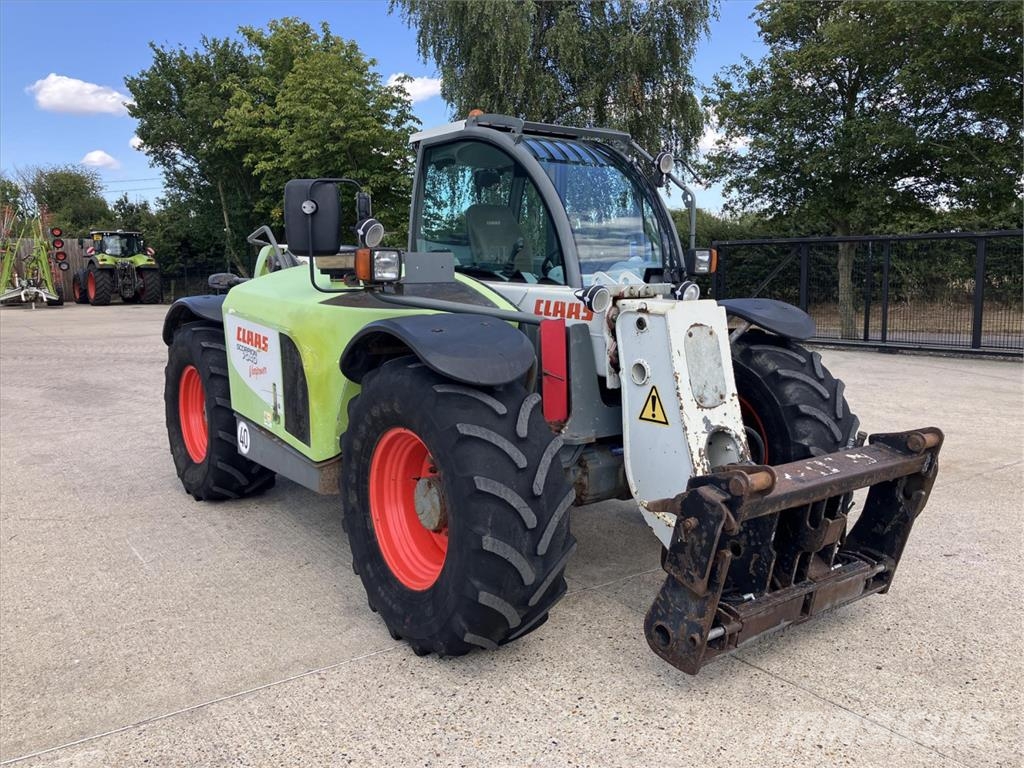 CLAAS USED 2008 SCORPION 7040 Teleskoplastere for Landbruk