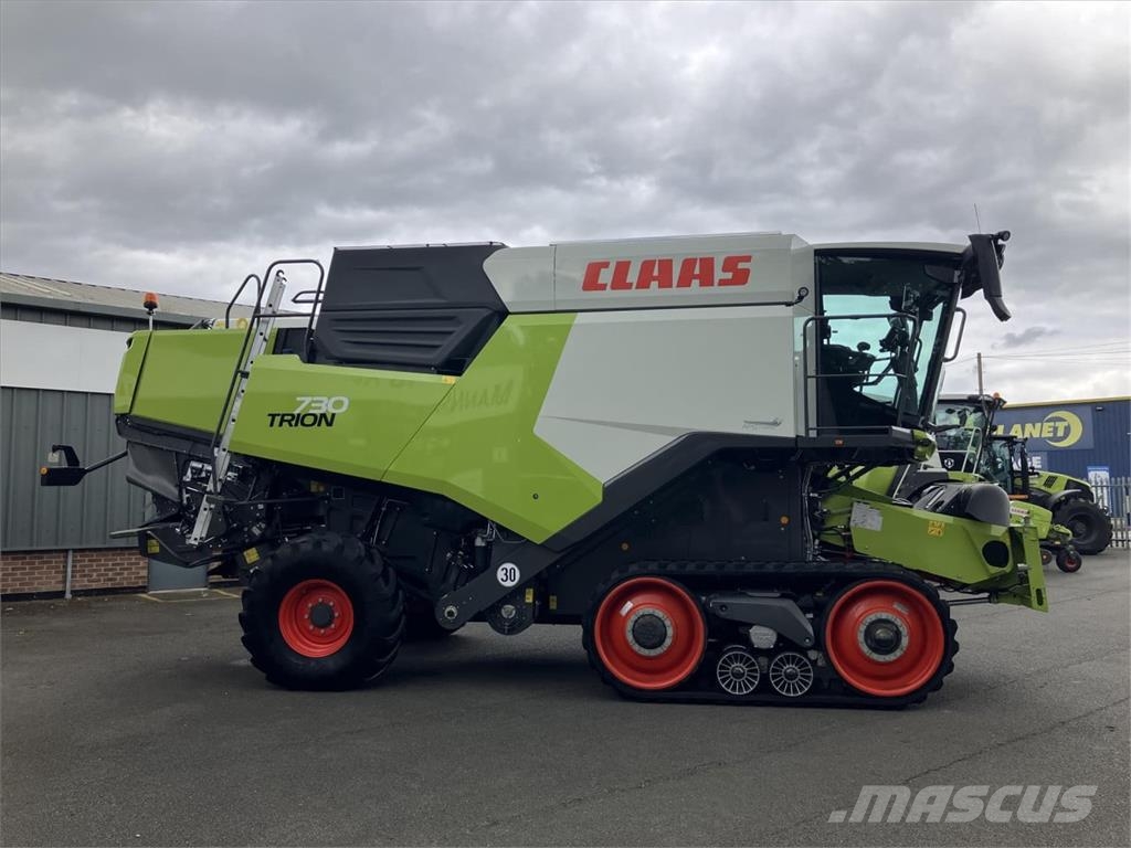 CLAAS USED 2023 TRION 730TT C/W V770 VARIO CUTTERBAR (82 حصادات