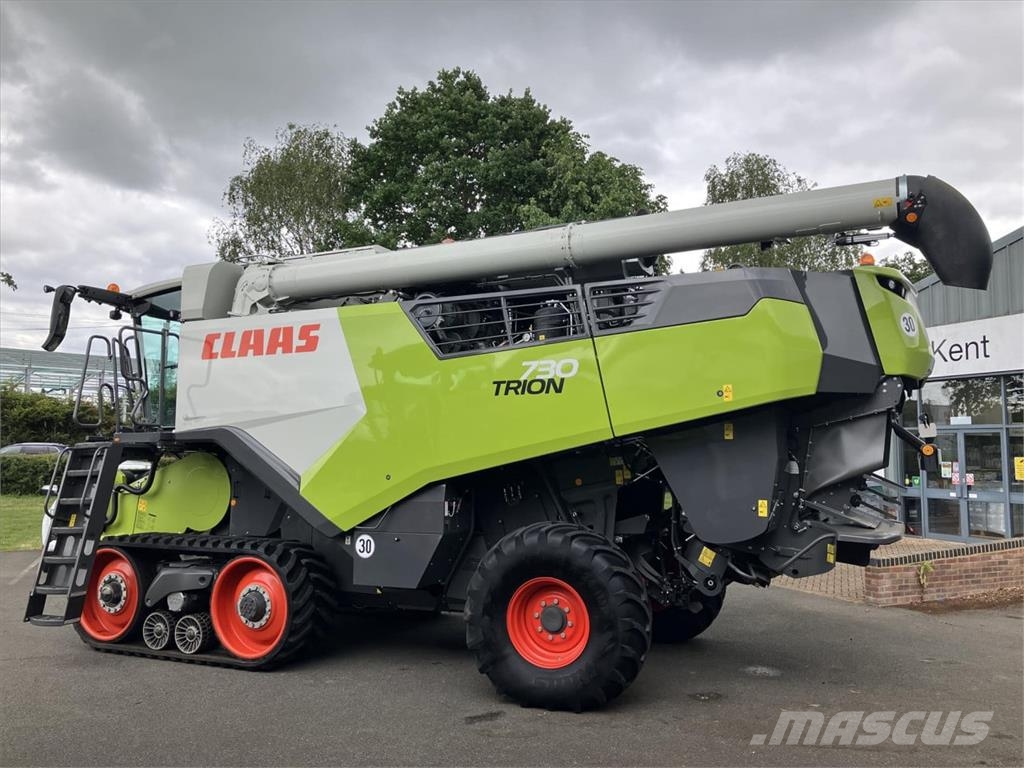 CLAAS USED 2023 TRION 730TT C/W V770 VARIO CUTTERBAR (82 حصادات