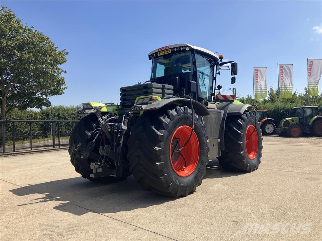 CLAAS XERION 5000 الجرارات