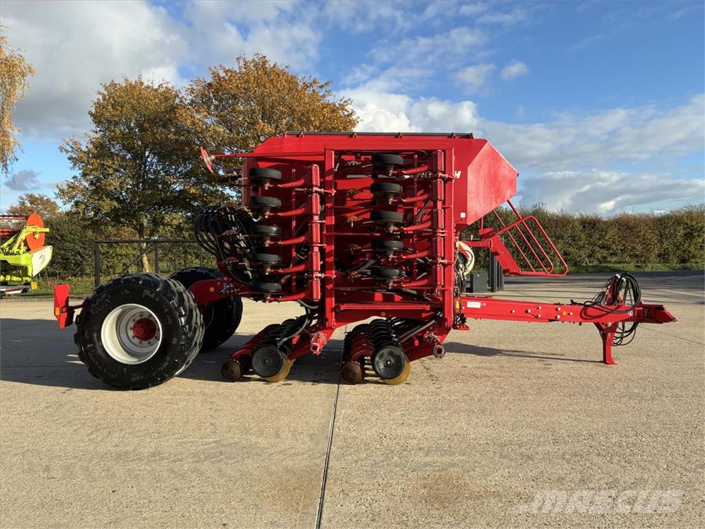 Horsch AVATAR 6.16 SD ماكينات وملحقات زراعة أخرى