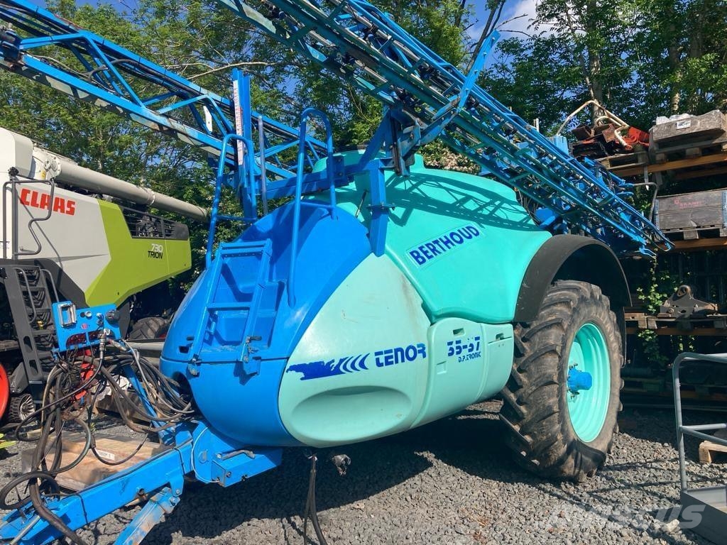 Berthoud 4000 L SPRAYER Pulverizadores arrastrados