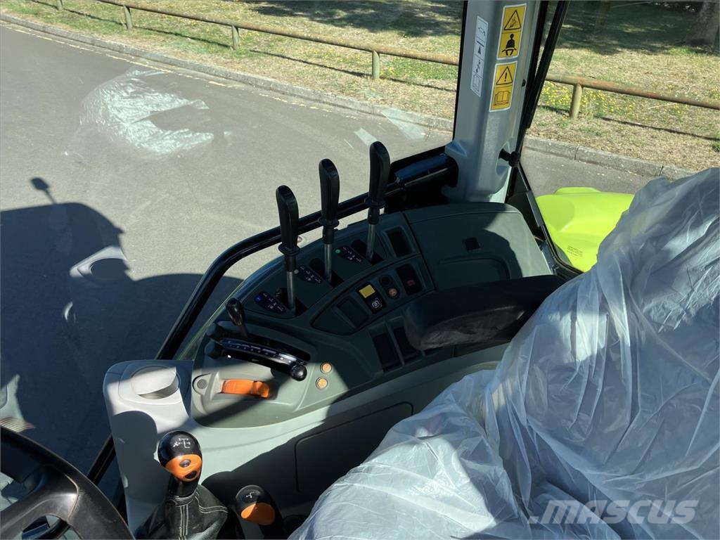 CLAAS ATOS 340 CX الجرارات
