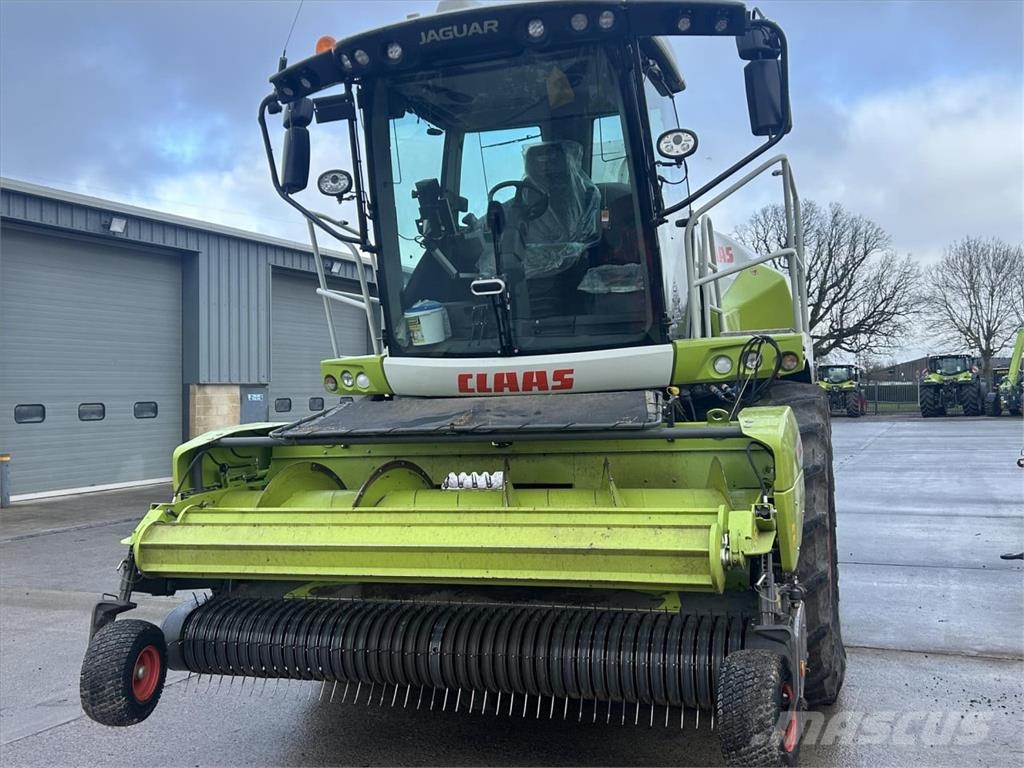 CLAAS JAGUAR 990 4WD حصادات الأعلاف