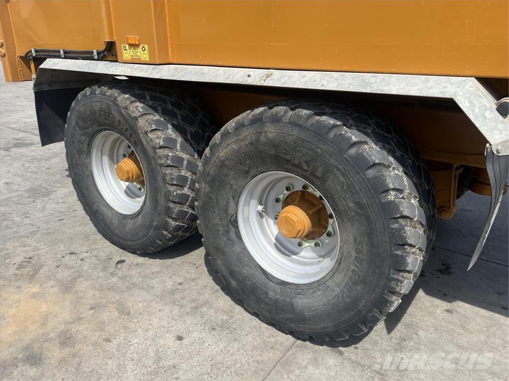Richard Western SF14 HS PLUS , SILAGE TRAILER, 560 TYRES, HYD DOOR Andre vogne