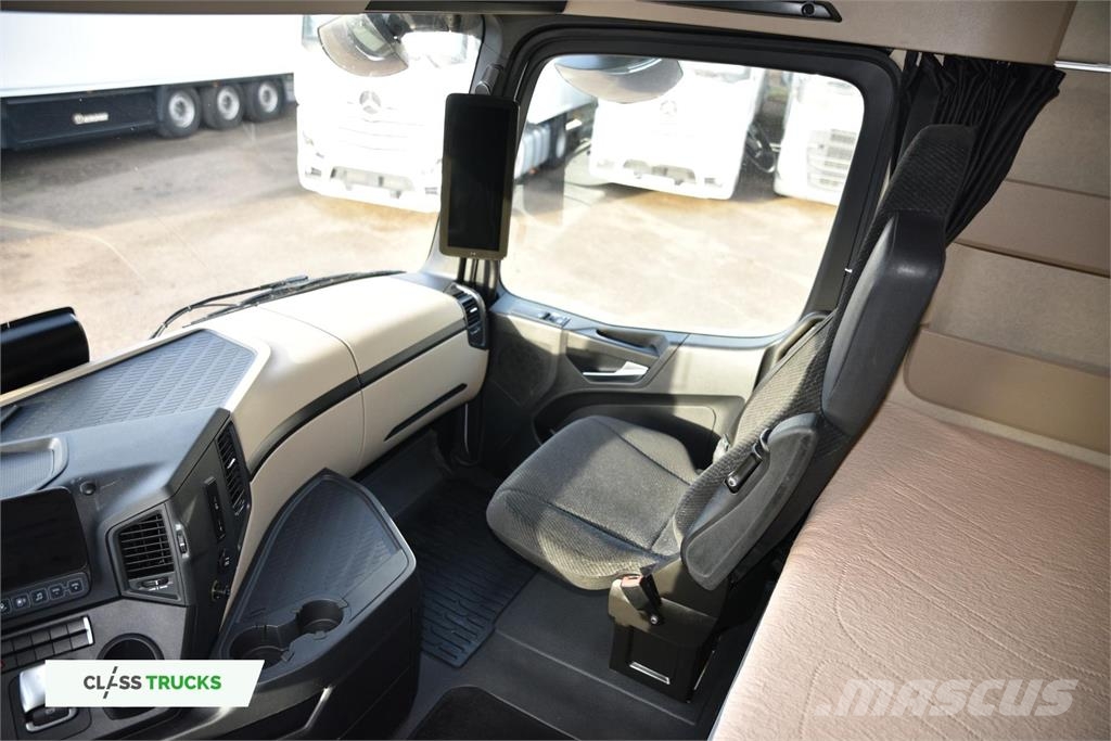 Mercedes-Benz Actros 5 1845 BigSpace MirrorCam Naudoti vilkikai