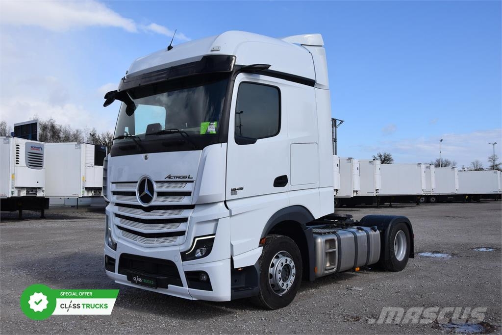 Mercedes-Benz Actros 5 1845 BigSpace MirrorCam 牵引车