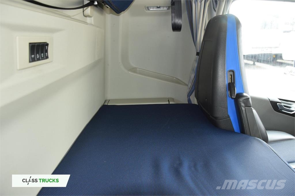 Volvo FH 460 Globetrotter XL i-Save Side Skirts Naudoti vilkikai